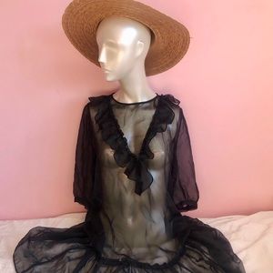 Black is the new black beach cover up 🕶🌊